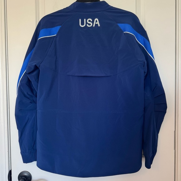 Nike NWT Women’s Team USA Paralympic Podium Small Jacket Paris 2024 Games - Picture 3 of 10